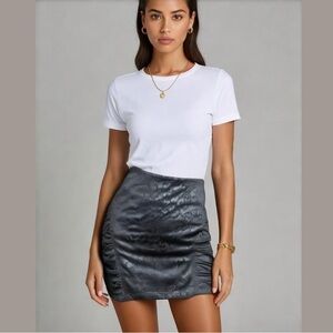 2/$30 2B Bebe Black on Black Animal Leopard Printed Ruched Mini Skirt Size Small